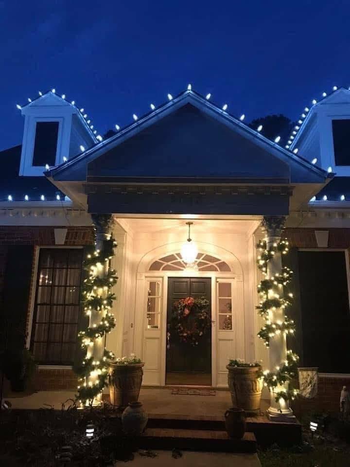 Wreath and wrapped columns at the door — Christmas light installation in Greater Cincinnati by Mike’s Cincinnati Christmas Lights